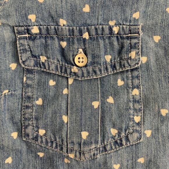 SO Chambray Blue Button Down Shirt White Hearts Medium - Picture 2 of 7